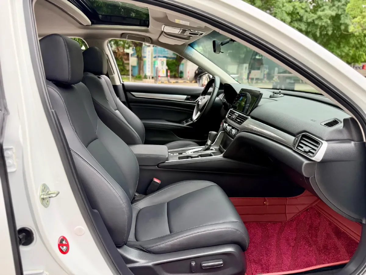 2022 Honda Accord 1.5T 194HP L4 CVT,autocango,china used car exporter,china ev exporter,chinese used car exporter,chinese used ev exporter