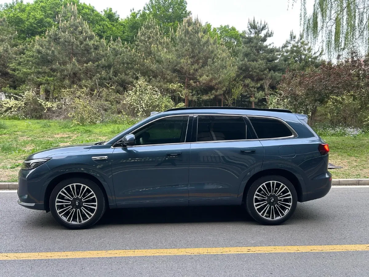 2024 AITO AITO M7 1.5T 152HP L4 REEV 42KWH,autocango,china used car exporter,china ev exporter,chinese used car exporter,chinese used ev exporter