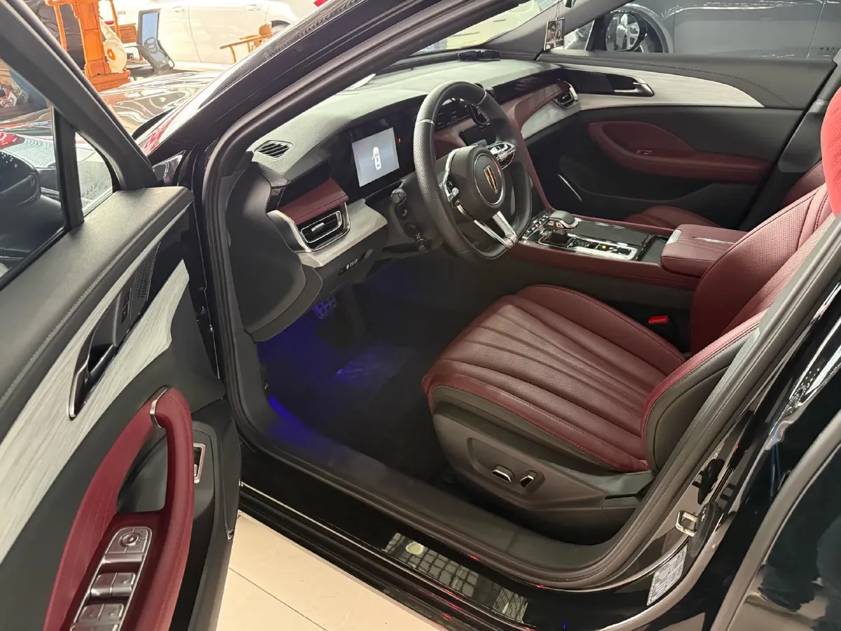 2025 HongQi H5 1.5T 169HP L4 7DCT,autocango,china used car exporter,china ev exporter,chinese used car exporter,chinese used ev exporter