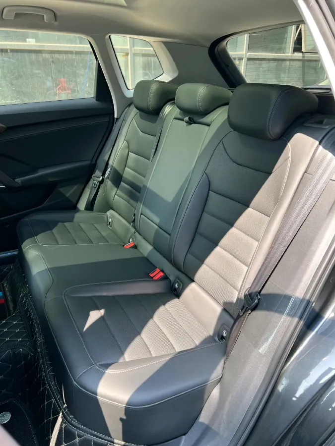 2019 Jeep Compass 1.3T 173HP L4 9AT,autocango,china used car exporter,china ev exporter,chinese used car exporter,chinese used ev exporter