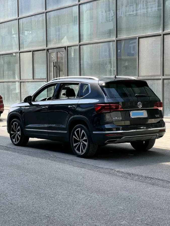 2019 Jeep Compass 1.3T 173HP L4 9AT,autocango,china used car exporter,china ev exporter,chinese used car exporter,chinese used ev exporter