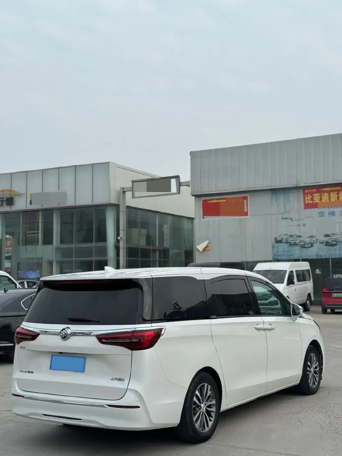 2022 Buick GL8 2.0T 237HP L4 9AT,autocango,china used car exporter,china ev exporter,chinese used car exporter,chinese used ev exporter