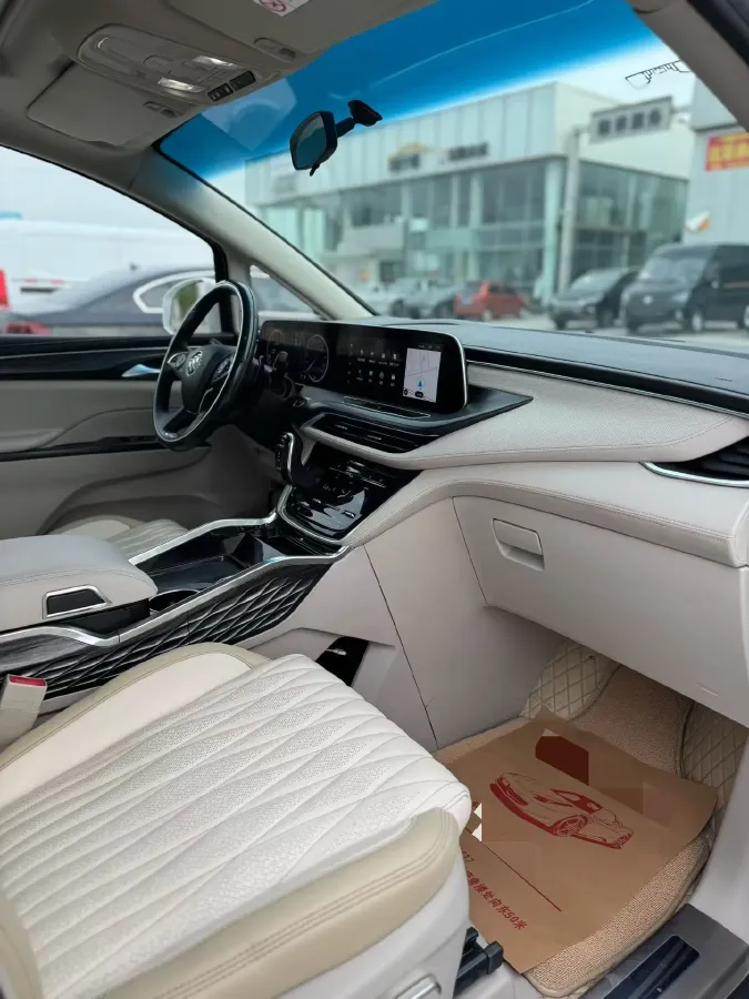 2022 Buick GL8 2.0T 237HP L4 9AT,autocango,china used car exporter,china ev exporter,chinese used car exporter,chinese used ev exporter