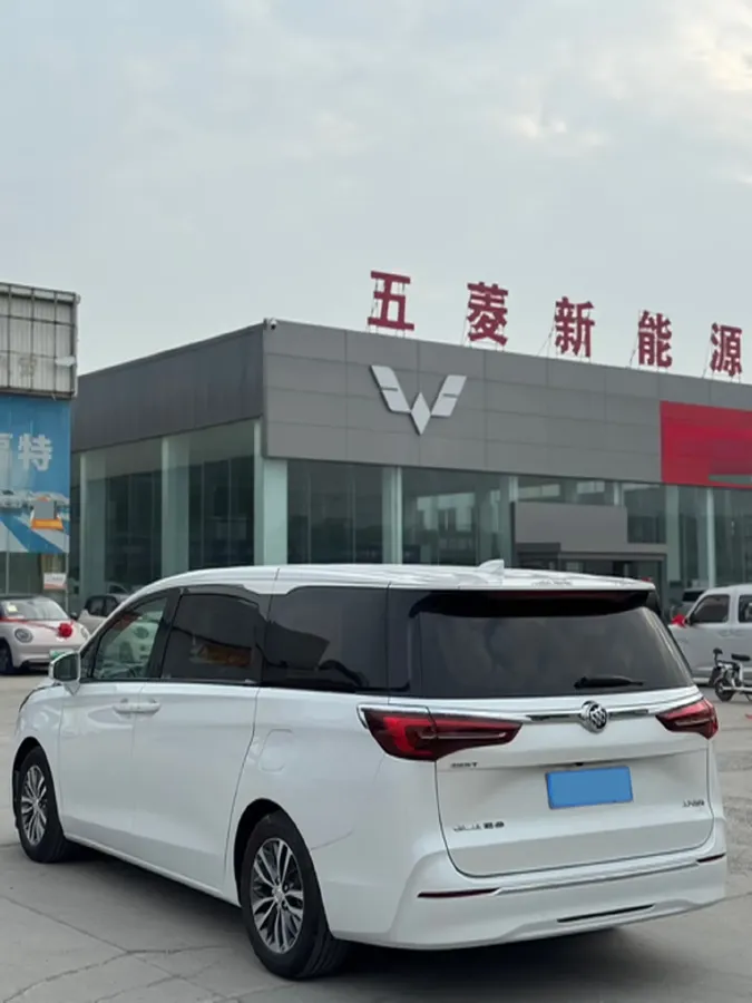 2022 Buick GL8 2.0T 237HP L4 9AT,autocango,china used car exporter,china ev exporter,chinese used car exporter,chinese used ev exporter