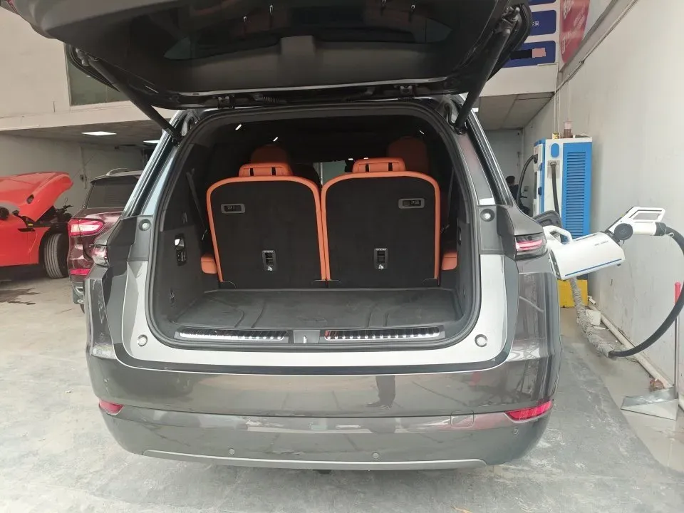 2022 Li L9 Range Extended 154HP REEV 42.6KWH,autocango,china used car exporter,china ev exporter,chinese used car exporter,chinese used ev exporter