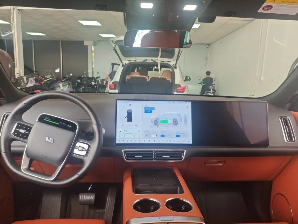 2022 Li L9 Range Extended 154HP REEV 42.6KWH,autocango,china used car exporter,china ev exporter,chinese used car exporter,chinese used ev exporter