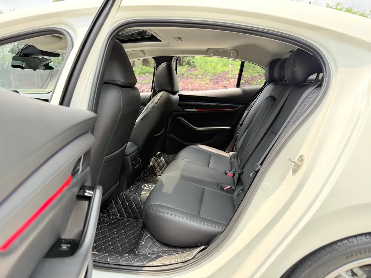 2020 Mazda 3 Axela 2.0L 158HP L4 6AT,autocango,china used car exporter,china ev exporter,chinese used car exporter,chinese used ev exporter