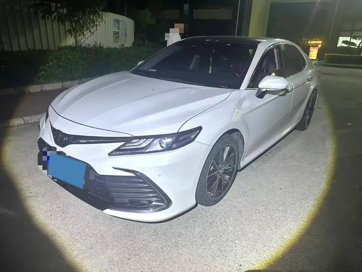 2021 Toyota Camry 2.5L 209HP L4 8AT,autocango,china used car exporter,china ev exporter,chinese used car exporter,chinese used ev exporter