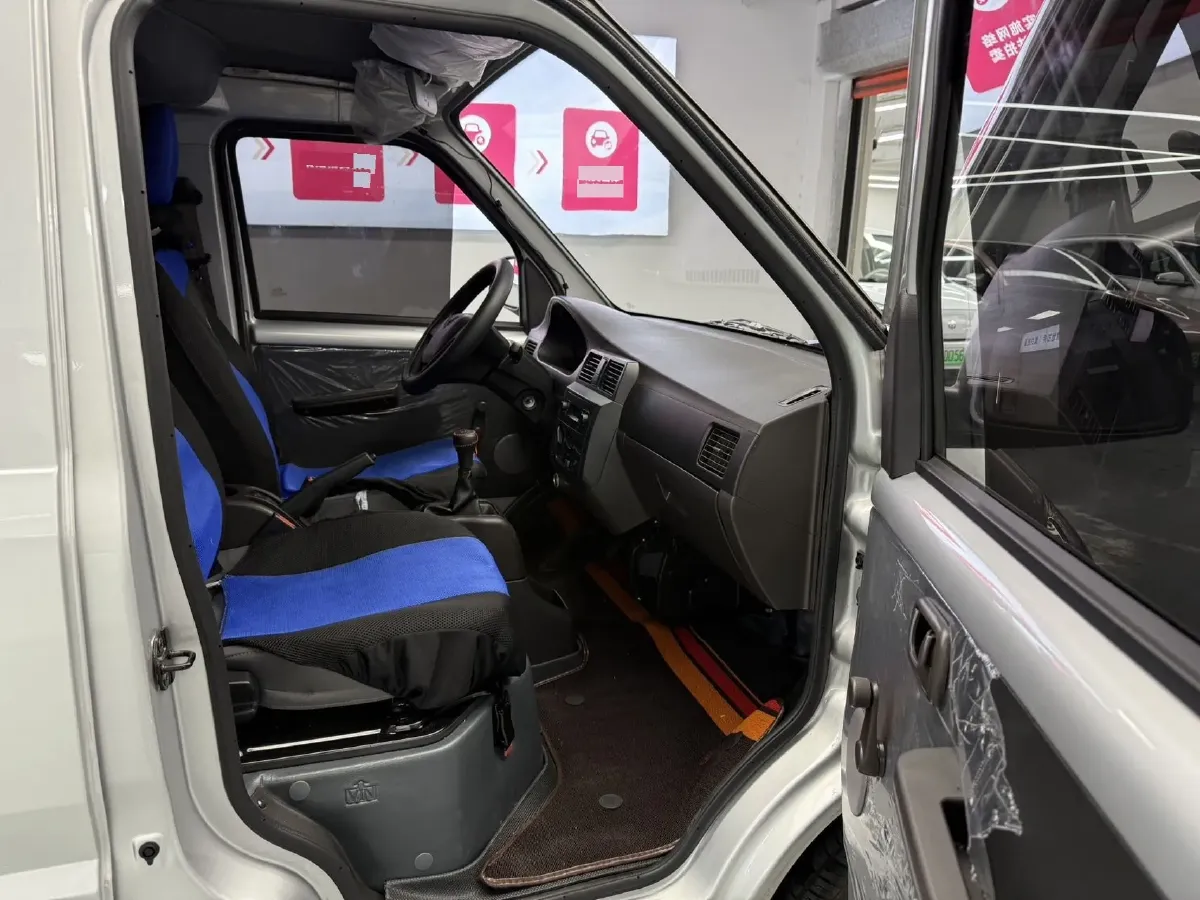 2021 ChangAn Kaicene XingKa 1.5L 107HP L4 5MT,autocango,china used car exporter,china ev exporter,chinese used car exporter,chinese used ev exporter