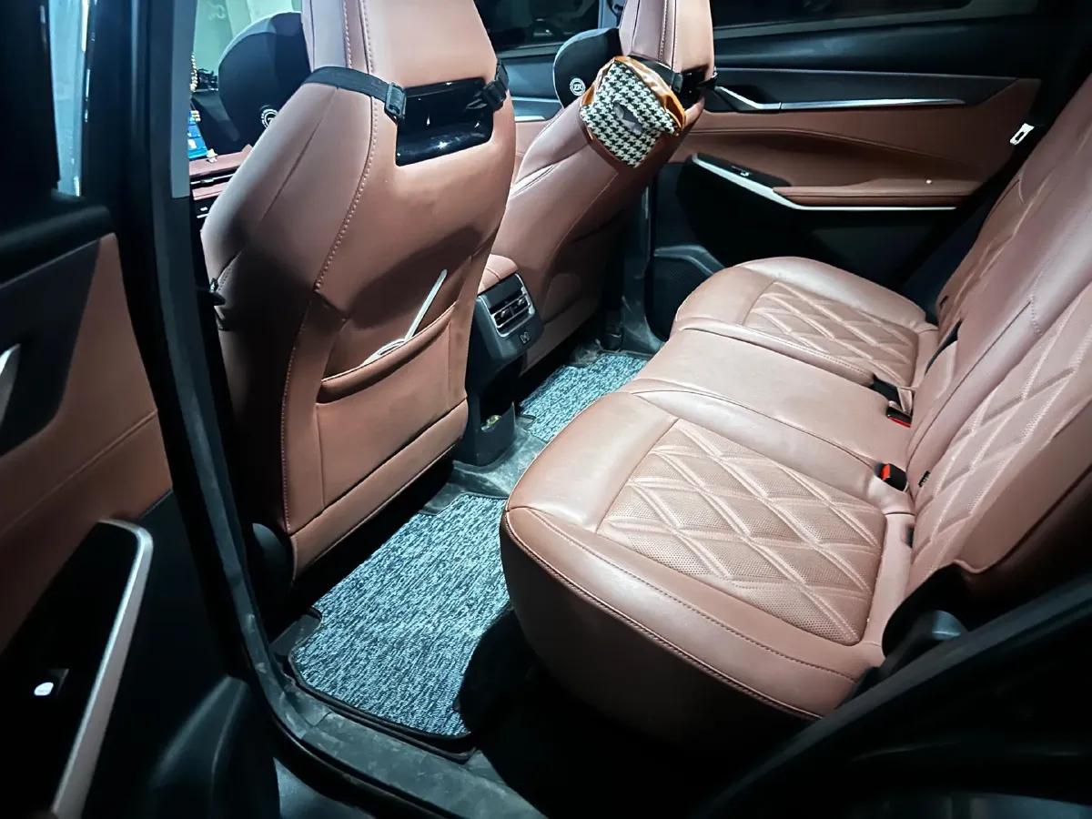 2022 ChangAn CS75 Plus 1.5T 188HP L4 8AT,autocango,china used car exporter,china ev exporter,chinese used car exporter,chinese used ev exporter