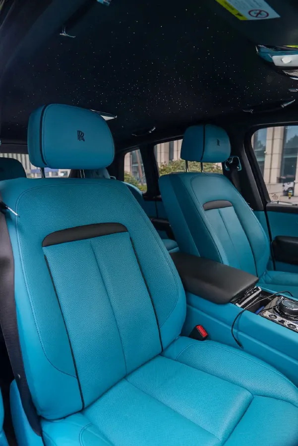 2018 Rolls-Royce Cullinan 6.7T 571HP V12 8AT,autocango,china used car exporter,china ev exporter,chinese used car exporter,chinese used ev exporter