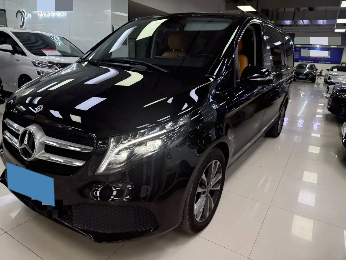 2022 Mercedes-Benz V Class 2.0T 211HP L4 9AT,autocango,china used car exporter,china ev exporter,chinese used car exporter,chinese used ev exporter