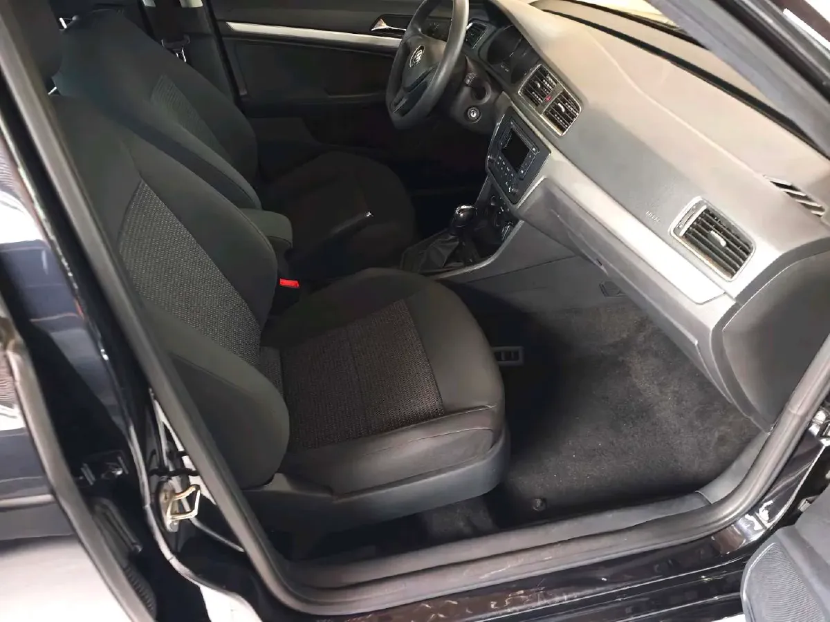 2017 Volkswagen Lavida 1.6L 110HP L4 6AT,autocango,china used car exporter,china ev exporter,chinese used car exporter,chinese used ev exporter