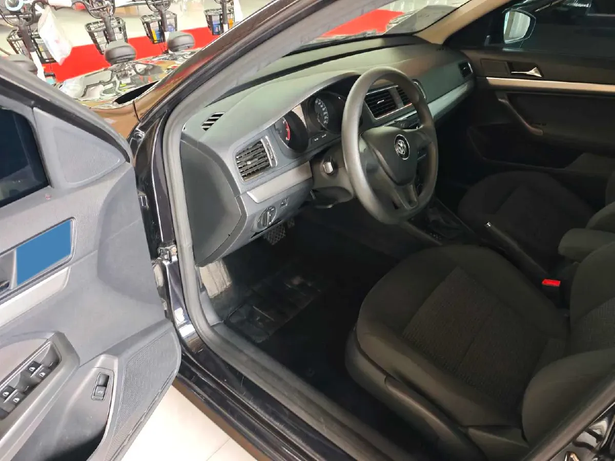 2017 Volkswagen Lavida 1.6L 110HP L4 6AT,autocango,china used car exporter,china ev exporter,chinese used car exporter,chinese used ev exporter