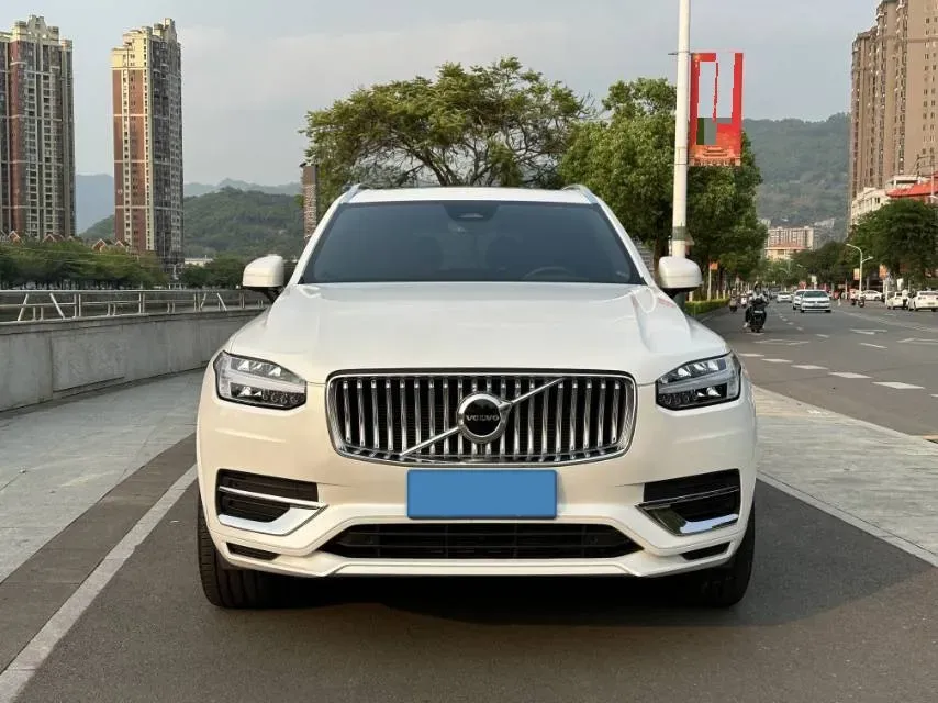 2024 Volvo XC90 2.0T 299HP L4 8AT,autocango,china used car exporter,china ev exporter,chinese used car exporter,chinese used ev exporter