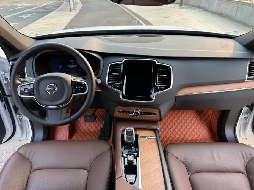 2024 Volvo XC90 2.0T 299HP L4 8AT,autocango,china used car exporter,china ev exporter,chinese used car exporter,chinese used ev exporter