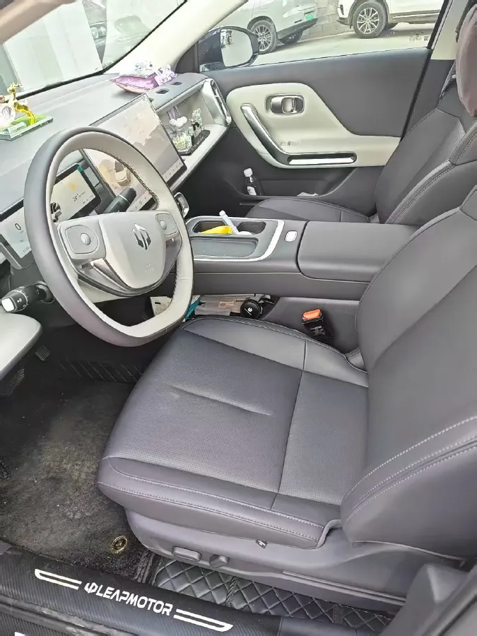 2025 Leapmotor B01 BEV,autocango,china used car exporter,china ev exporter,chinese used car exporter,chinese used ev exporter