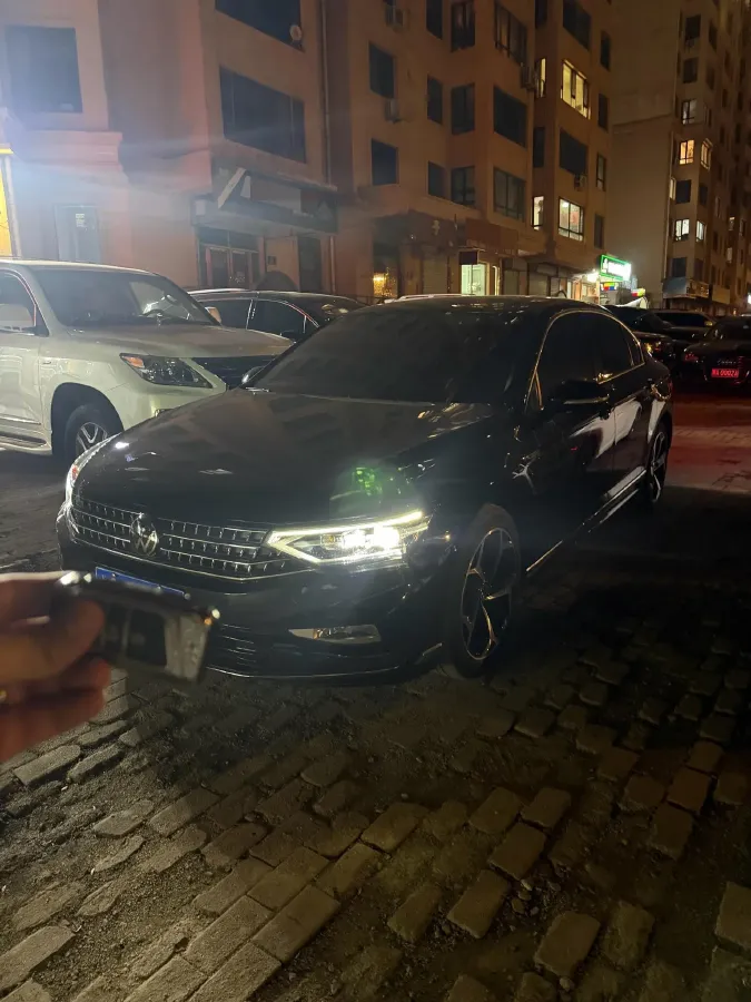 2020 Volkswagen Magotan 2.0T 186HP L4 7DCT,autocango,china used car exporter,china ev exporter,chinese used car exporter,chinese used ev exporter