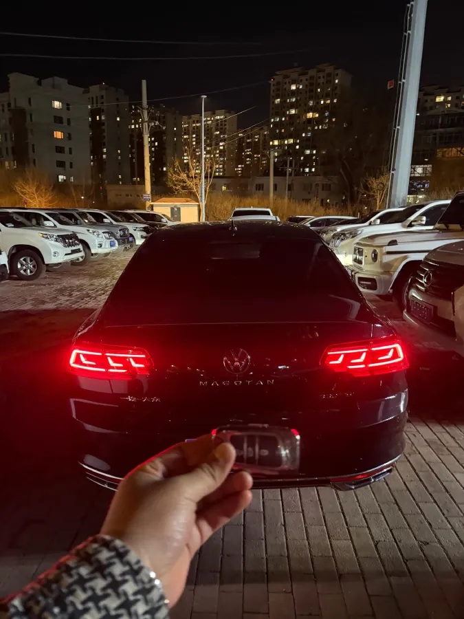 2020 Volkswagen Magotan 2.0T 186HP L4 7DCT,autocango,china used car exporter,china ev exporter,chinese used car exporter,chinese used ev exporter