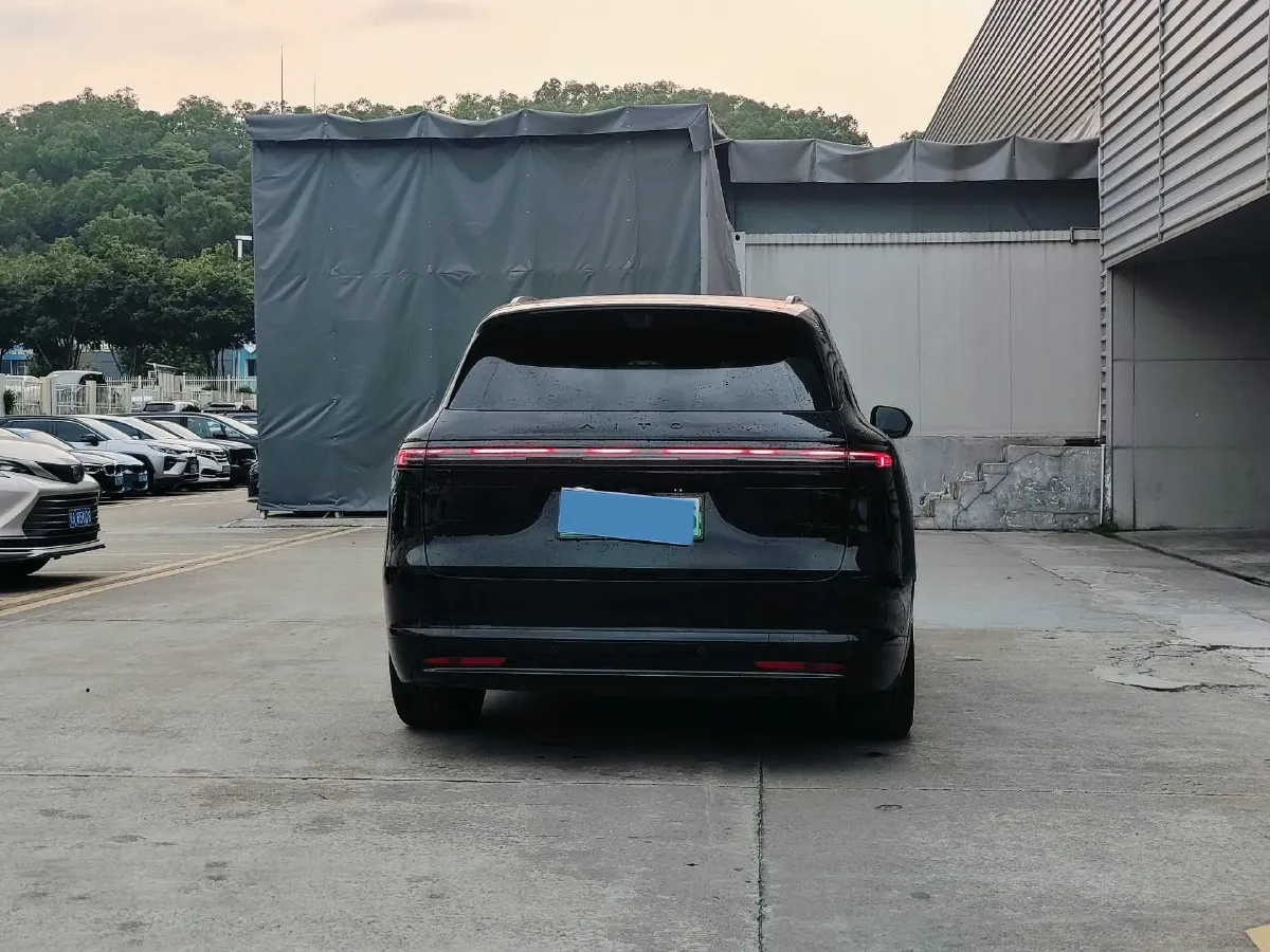 2026 AITO AITO M7 REEV 160HP REEV,autocango,china used car exporter,china ev exporter,chinese used car exporter,chinese used ev exporter