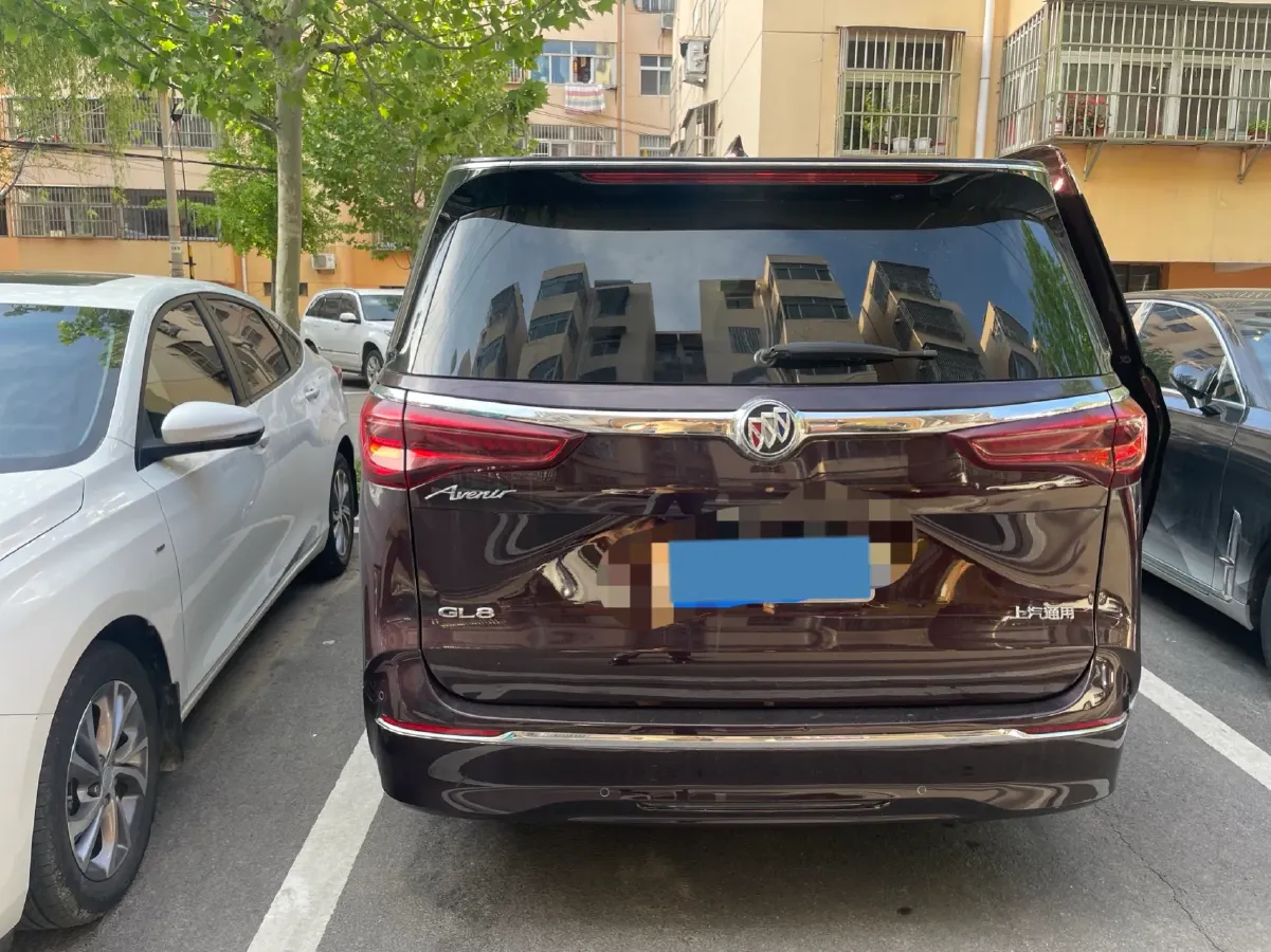 2021 Buick GL8 2.0T 237HP L4 9AT,autocango,china used car exporter,china ev exporter,chinese used car exporter,chinese used ev exporter