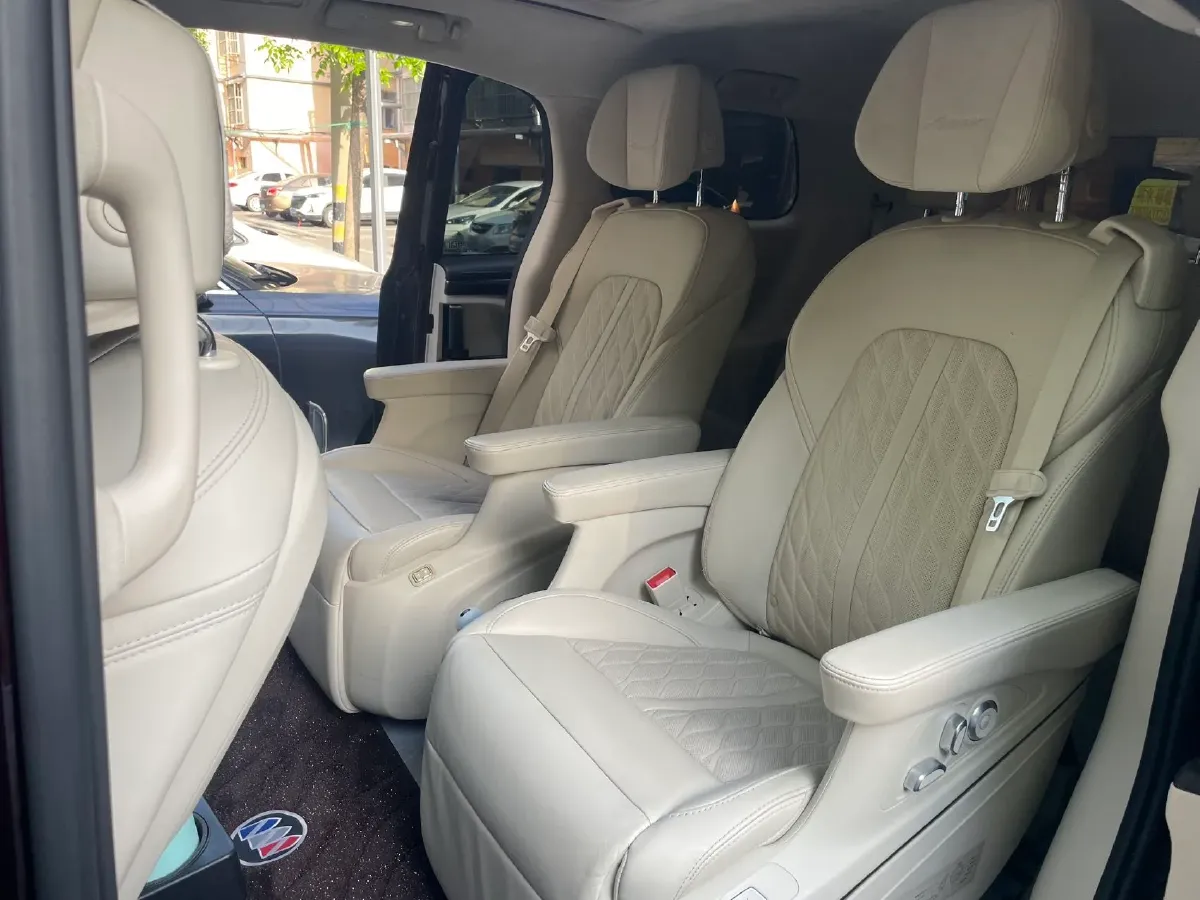 2021 Buick GL8 2.0T 237HP L4 9AT,autocango,china used car exporter,china ev exporter,chinese used car exporter,chinese used ev exporter