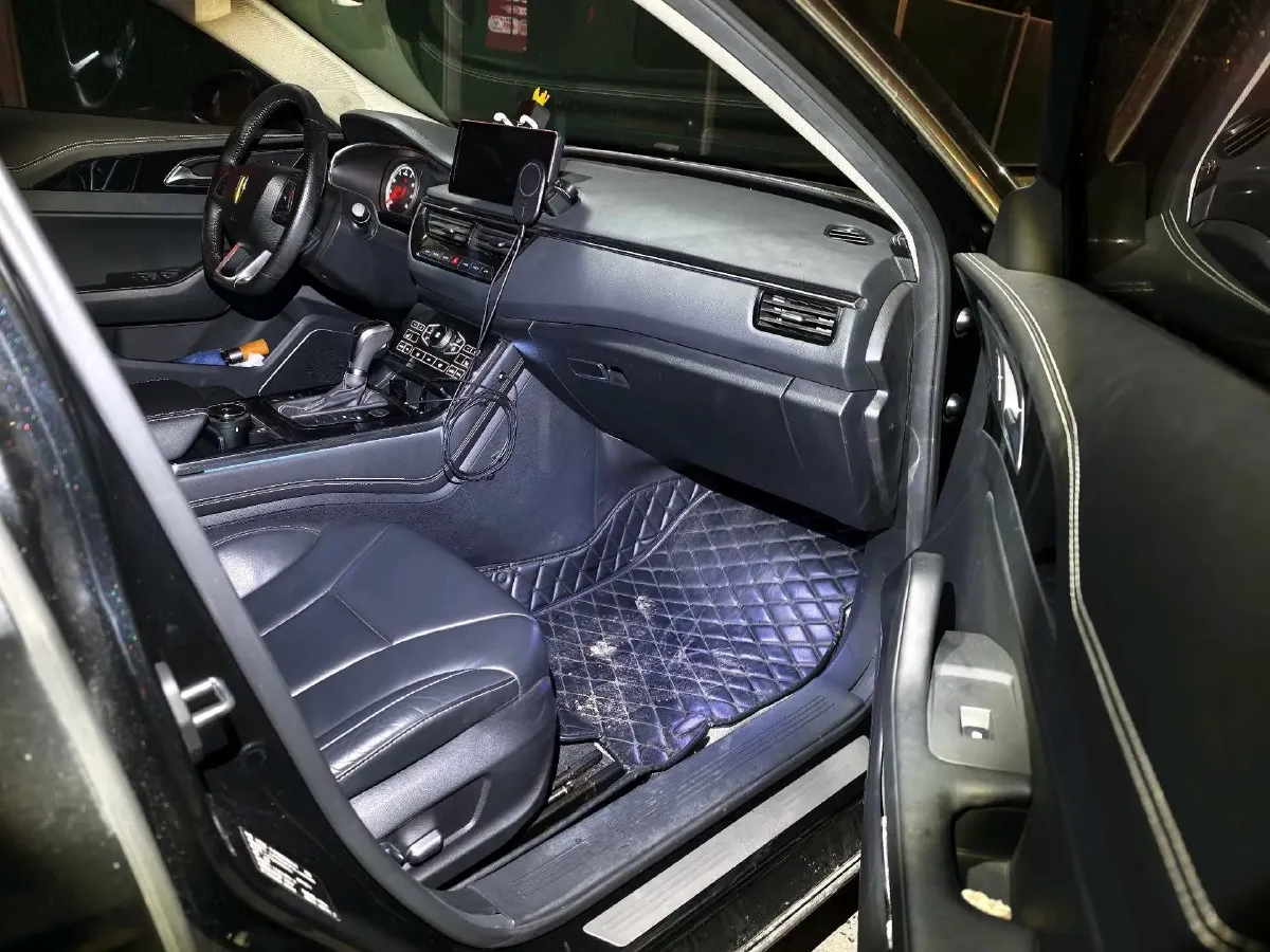 2019 HongQi H5 1.8T 180HP L4 6AT,autocango,china used car exporter,china ev exporter,chinese used car exporter,chinese used ev exporter