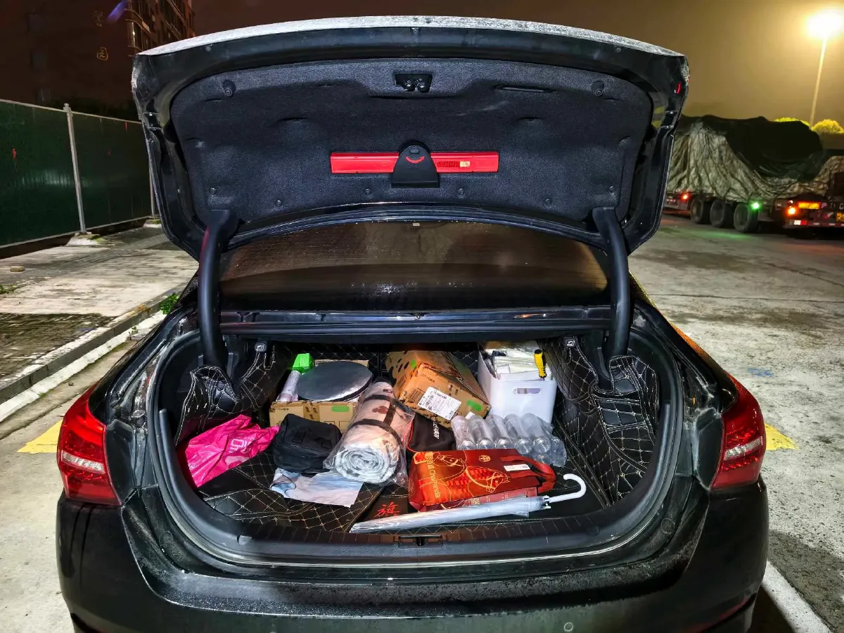 2019 HongQi H5 1.8T 180HP L4 6AT,autocango,china used car exporter,china ev exporter,chinese used car exporter,chinese used ev exporter