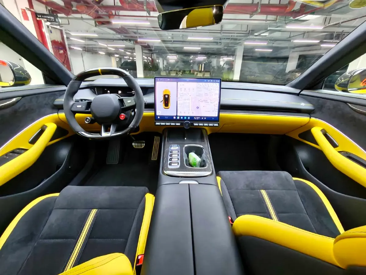 2025 MI SU7 Ultra BEV 93.7KWH,autocango,china used car exporter,china ev exporter,chinese used car exporter,chinese used ev exporter