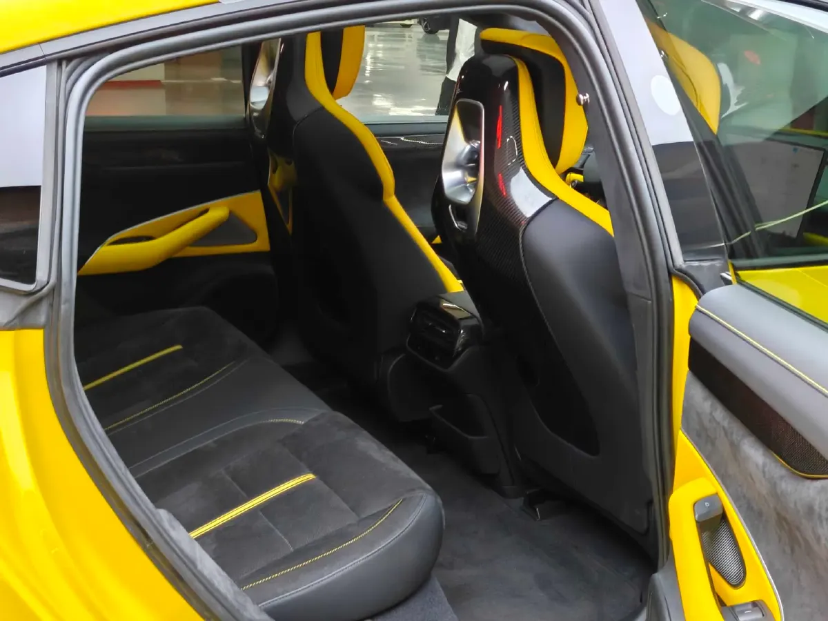 2025 MI SU7 Ultra BEV 93.7KWH,autocango,china used car exporter,china ev exporter,chinese used car exporter,chinese used ev exporter