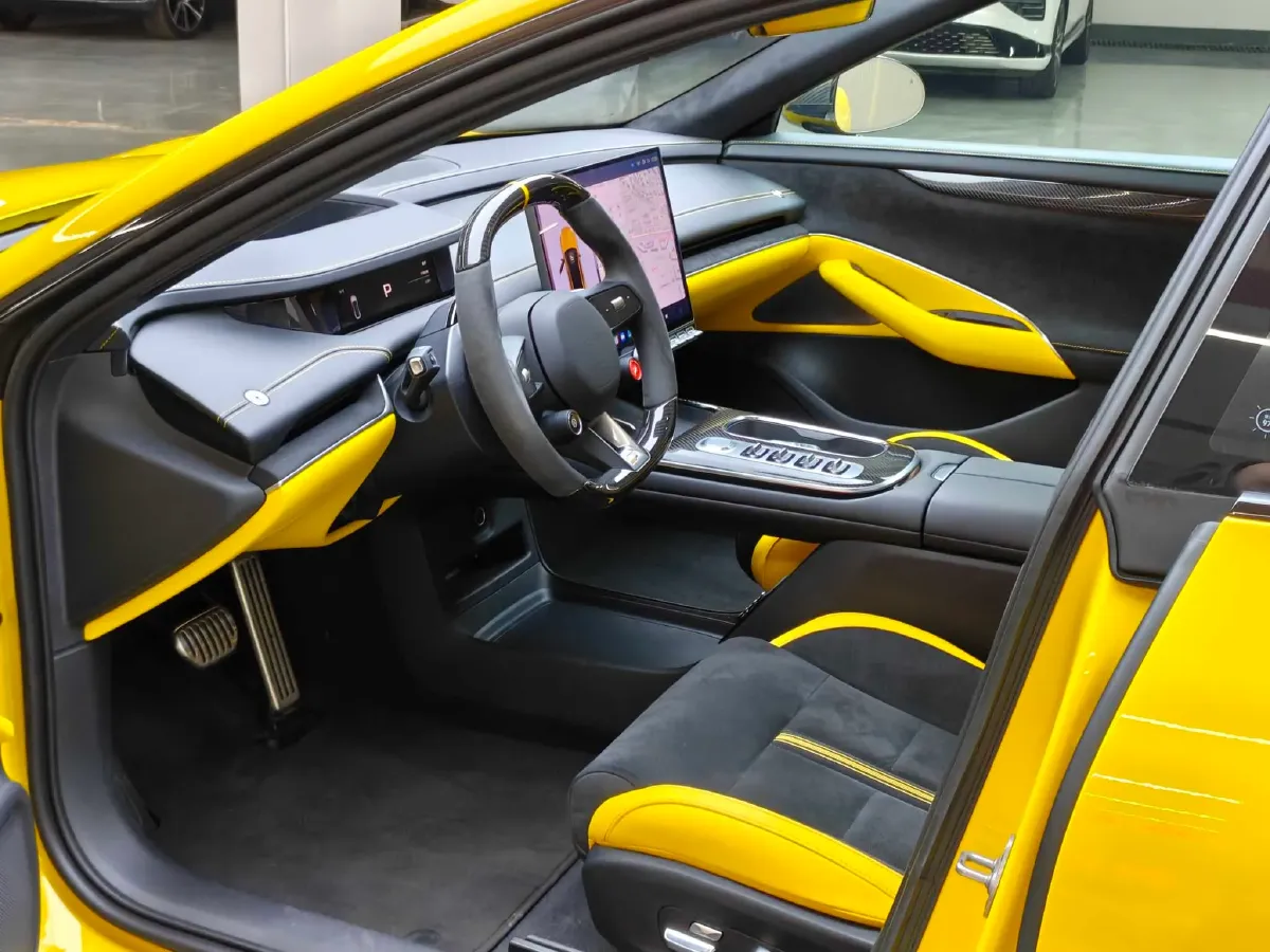 2025 MI SU7 Ultra BEV 93.7KWH,autocango,china used car exporter,china ev exporter,chinese used car exporter,chinese used ev exporter