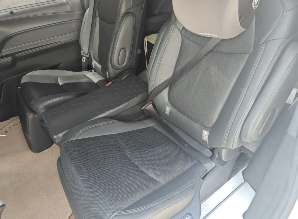 2024 Toyota Sienna 2.5L 189HP L4 E-CVT Hybrid,autocango,china used car exporter,china ev exporter,chinese used car exporter,chinese used ev exporter