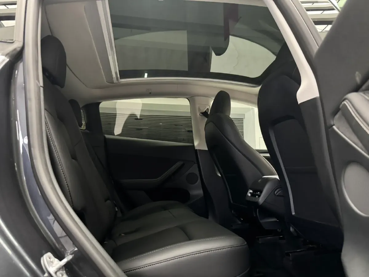 2024 Iveco OuSheng BEV 77.28KWH,autocango,china used car exporter,china ev exporter,chinese used car exporter,chinese used ev exporter