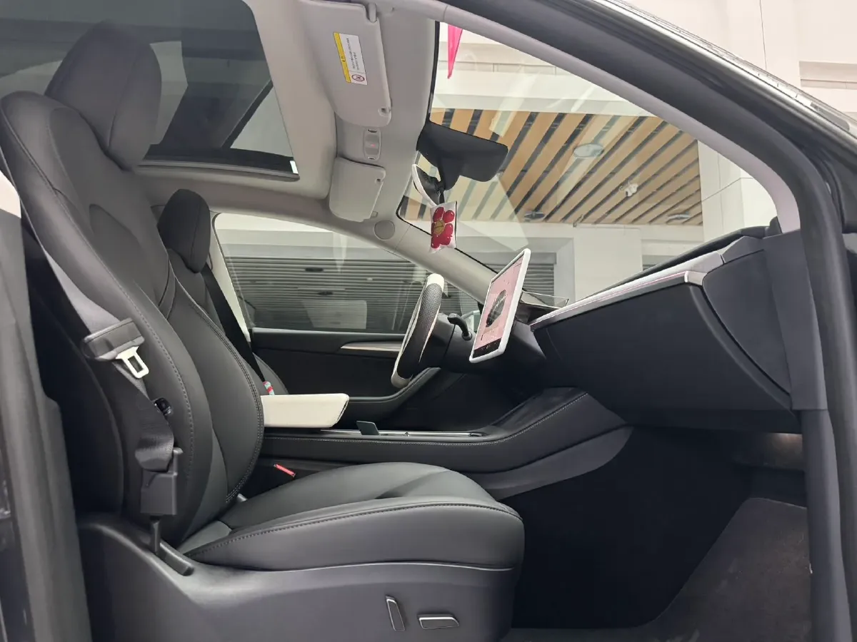 2024 Iveco OuSheng BEV 77.28KWH,autocango,china used car exporter,china ev exporter,chinese used car exporter,chinese used ev exporter