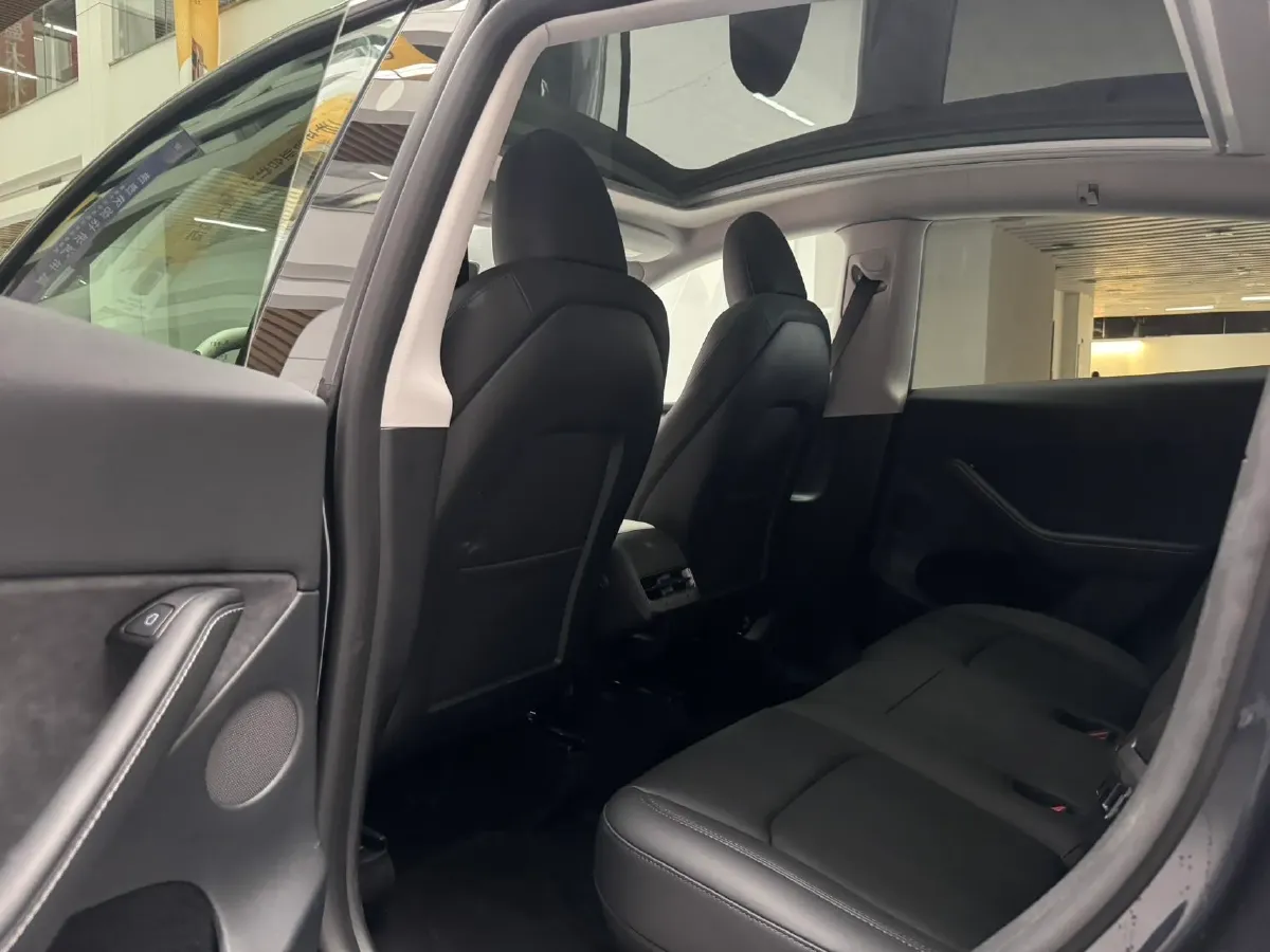 2024 Iveco OuSheng BEV 77.28KWH,autocango,china used car exporter,china ev exporter,chinese used car exporter,chinese used ev exporter