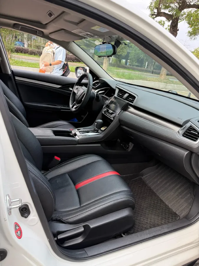 2019 Honda Civic 1.5T 177HP L4 CVT,autocango,china used car exporter,china ev exporter,chinese used car exporter,chinese used ev exporter