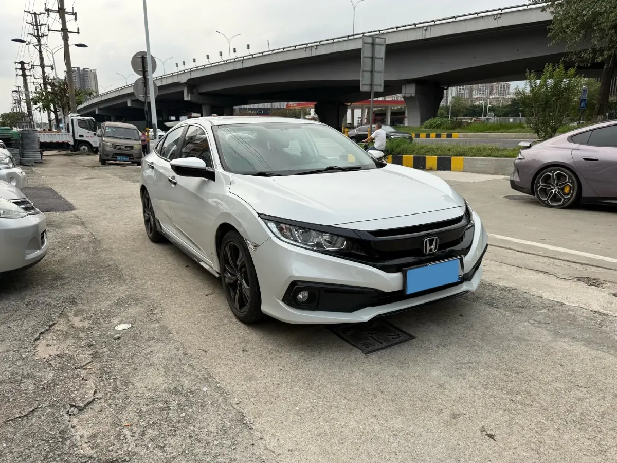 2019 Honda Civic 1.5T 177HP L4 CVT,autocango,china used car exporter,china ev exporter,chinese used car exporter,chinese used ev exporter