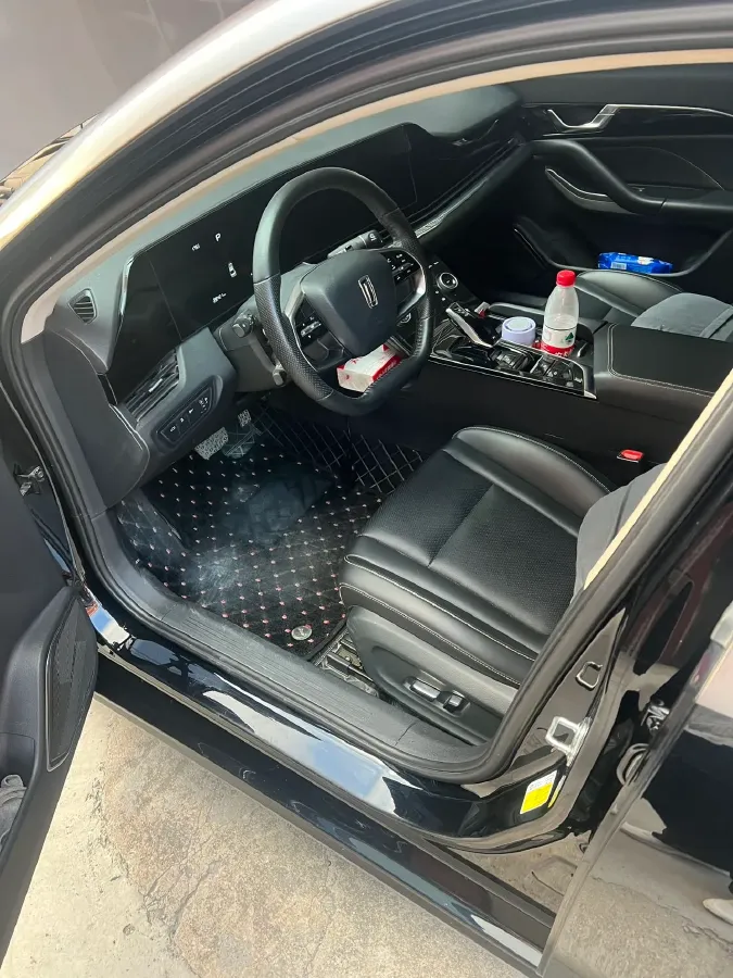 2023 Bestune B70 1.5T 169HP L4 7DCT,autocango,china used car exporter,china ev exporter,chinese used car exporter,chinese used ev exporter