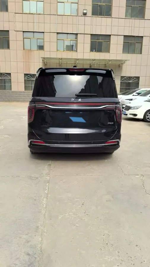 2023 HongQi HQ9 2.0T 252HP L4 8AT,autocango,china used car exporter,china ev exporter,chinese used car exporter,chinese used ev exporter
