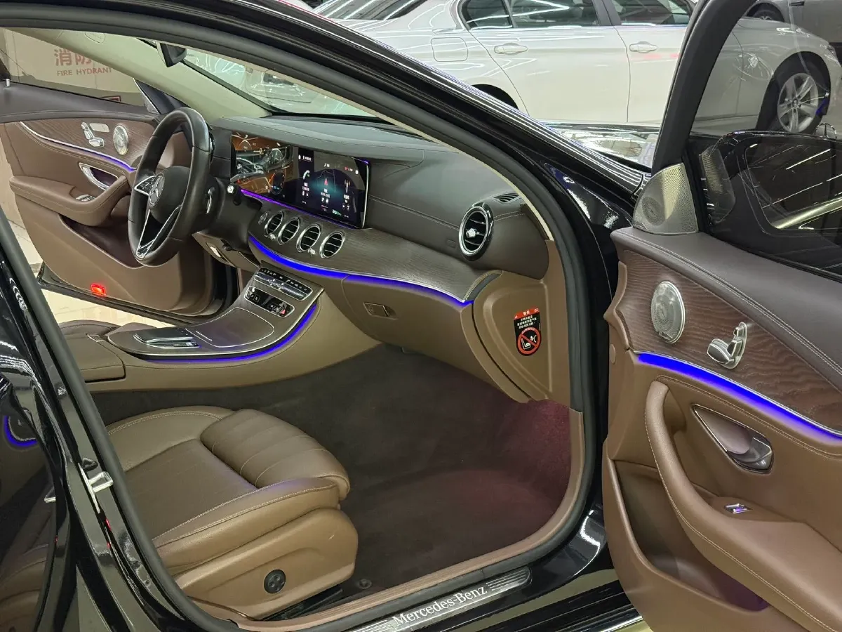 2021 Mercedes-Benz E Class 1.5T 184HP L4 9AT,autocango,china used car exporter,china ev exporter,chinese used car exporter,chinese used ev exporter