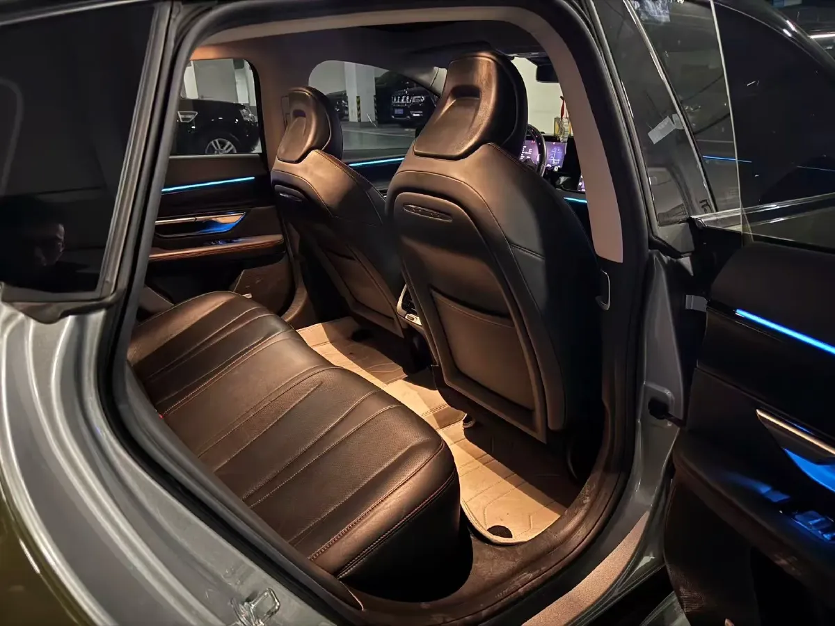 2022 Xpeng P7 BEV 83.1KWH,autocango,china used car exporter,china ev exporter,chinese used car exporter,chinese used ev exporter