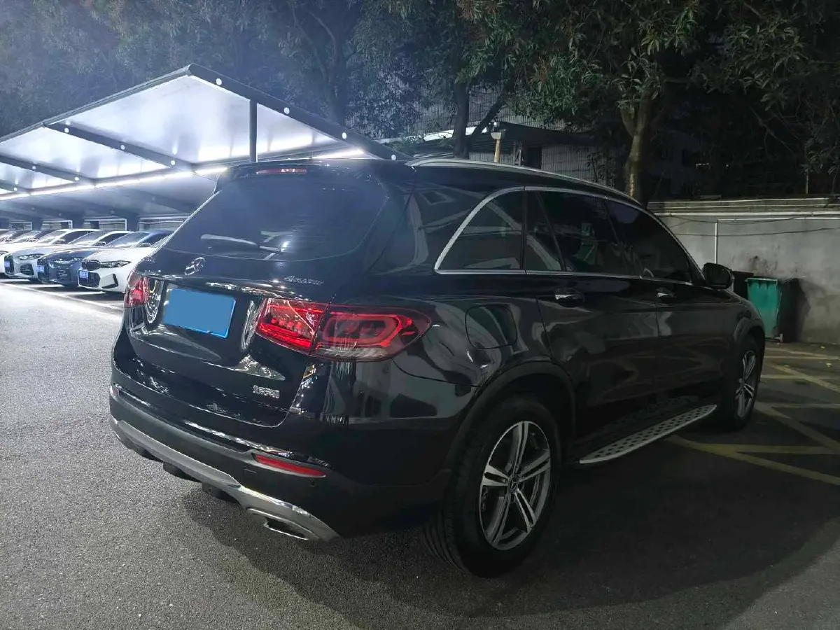 2021 Mercedes-Benz GLC Class 2.0T 197HP L4 9AT,autocango,china used car exporter,china ev exporter,chinese used car exporter,chinese used ev exporter