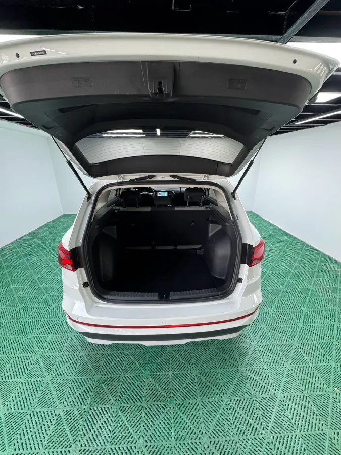 2023 Jetta VS7 1.4T 150HP L4 6AT,autocango,china used car exporter,china ev exporter,chinese used car exporter,chinese used ev exporter