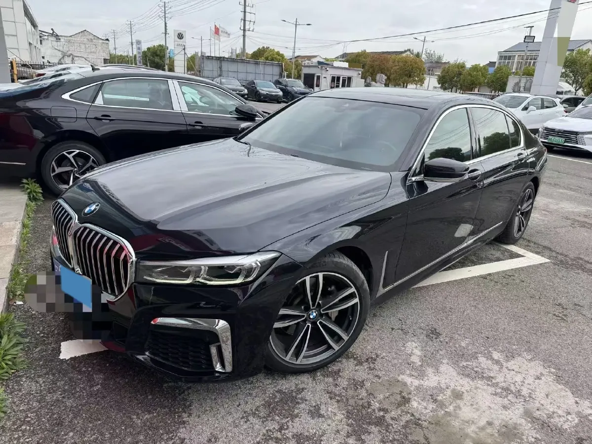 2019 BMW 7 Series 2.0T 265HP L4 8AT,autocango,china used car exporter,china ev exporter,chinese used car exporter,chinese used ev exporter