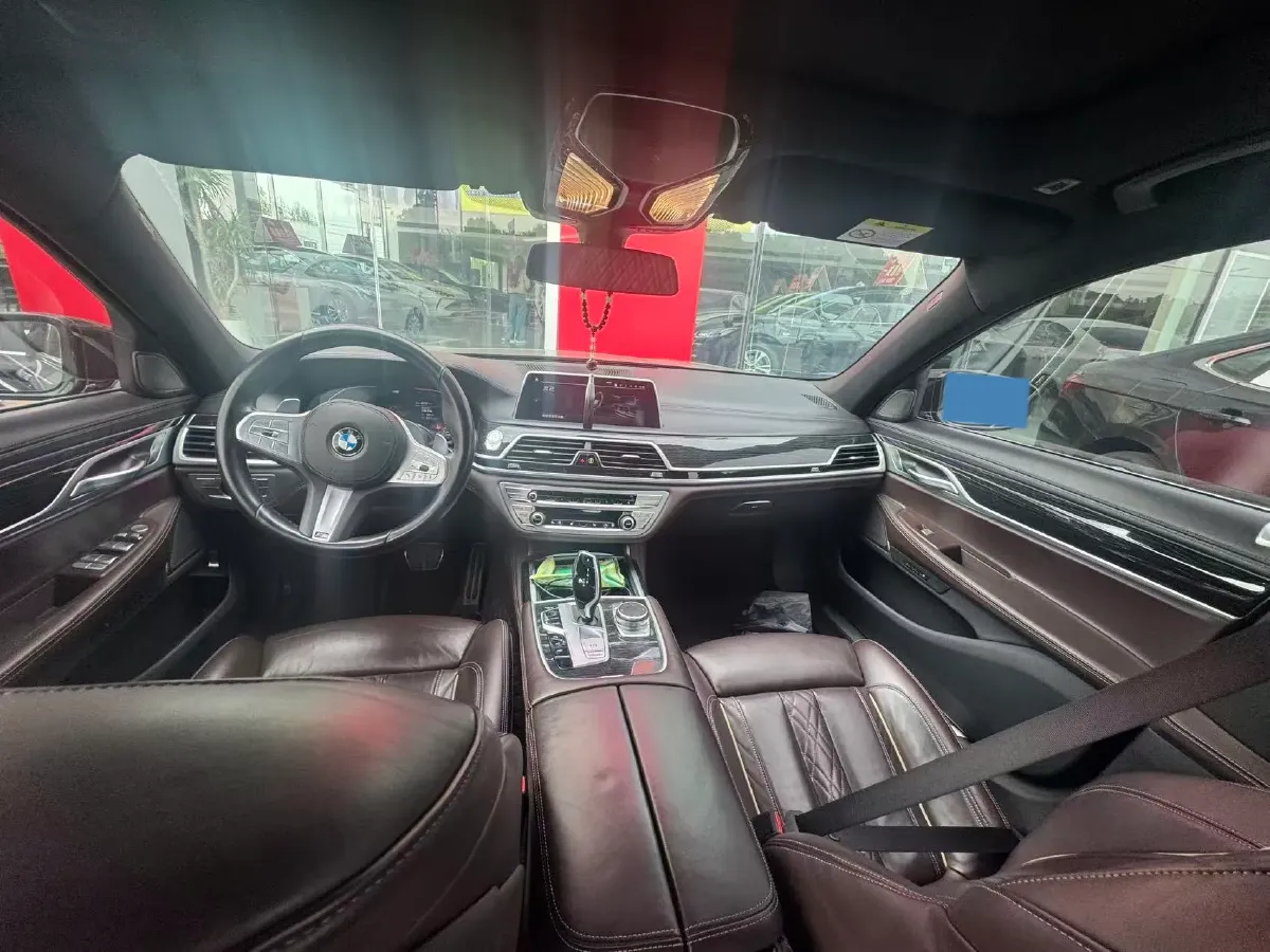 2019 BMW 7 Series 2.0T 265HP L4 8AT,autocango,china used car exporter,china ev exporter,chinese used car exporter,chinese used ev exporter