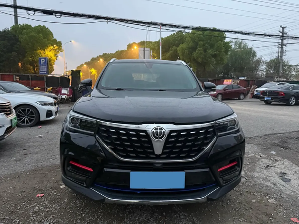 2018 Brilliance Auto V7 1.6T 204HP L4 7DCT,autocango,china used car exporter,china ev exporter,chinese used car exporter,chinese used ev exporter