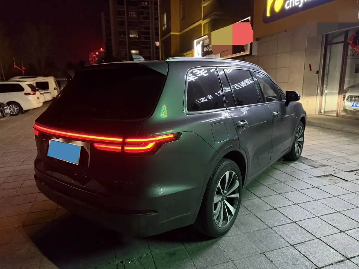 2021 Li ONE Range Extended 131HP REEV 40.5KWH,autocango,china used car exporter,china ev exporter,chinese used car exporter,chinese used ev exporter