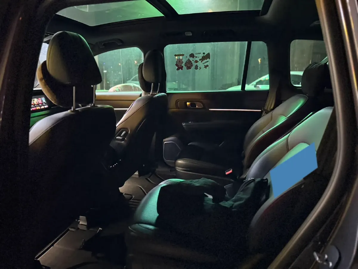 2021 Li ONE Range Extended 131HP REEV 40.5KWH,autocango,china used car exporter,china ev exporter,chinese used car exporter,chinese used ev exporter