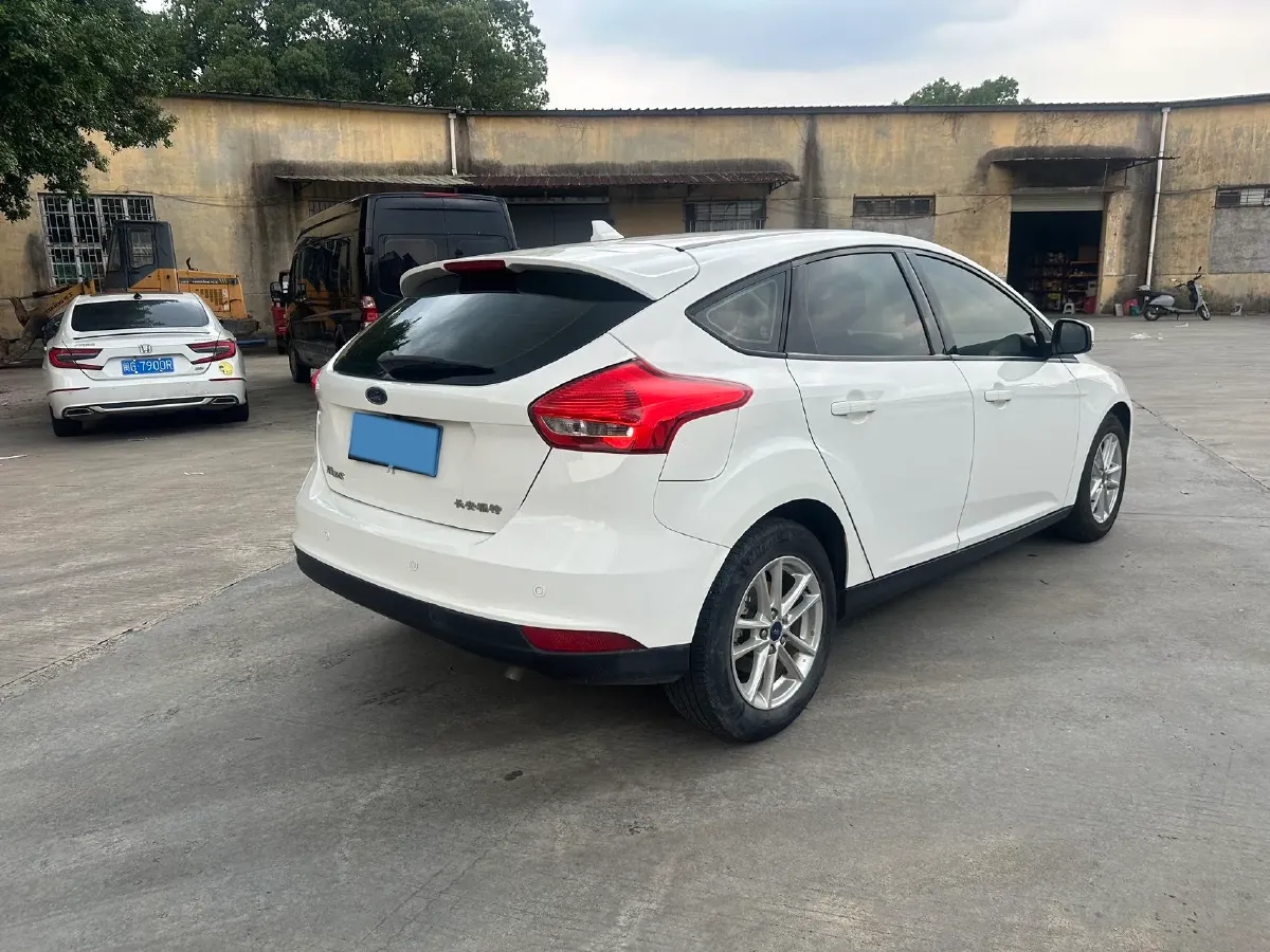 2018 Ford Focus 1.6L 125HP L4 6DCT,autocango,china used car exporter,china ev exporter,chinese used car exporter,chinese used ev exporter