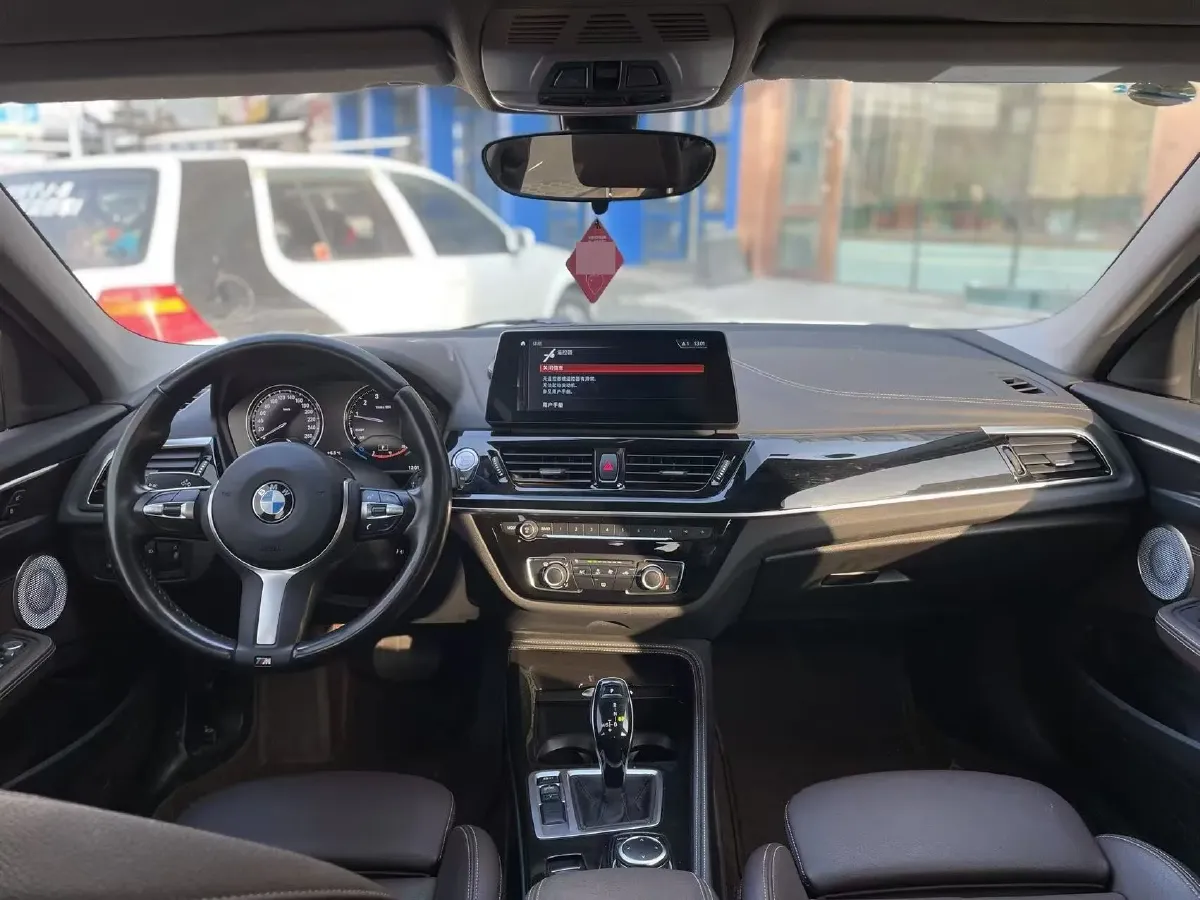 2023 BMW 1 Series 1.5T 136HP L3 7DCT,autocango,china used car exporter,china ev exporter,chinese used car exporter,chinese used ev exporter